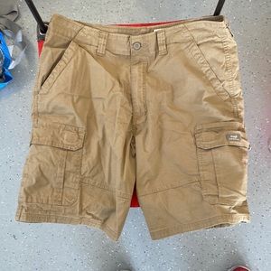 Wrangler Cargo Shorts. Relaxed Fit. Size 36